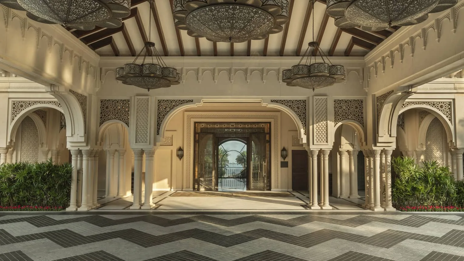 Grand entrance at Four Seasons Resort Dubai at Jumeirah Beach